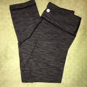 lululemon cropped leggings